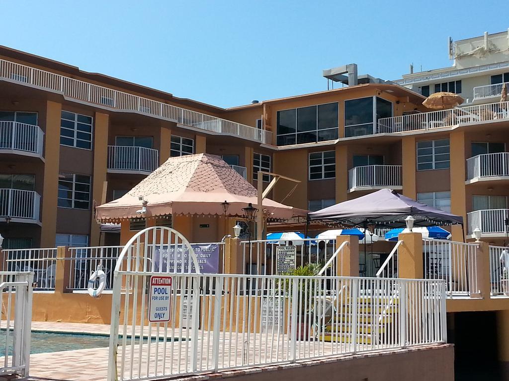Seaspray Inn Beach Resort Палм Бийч Шорс Екстериор снимка