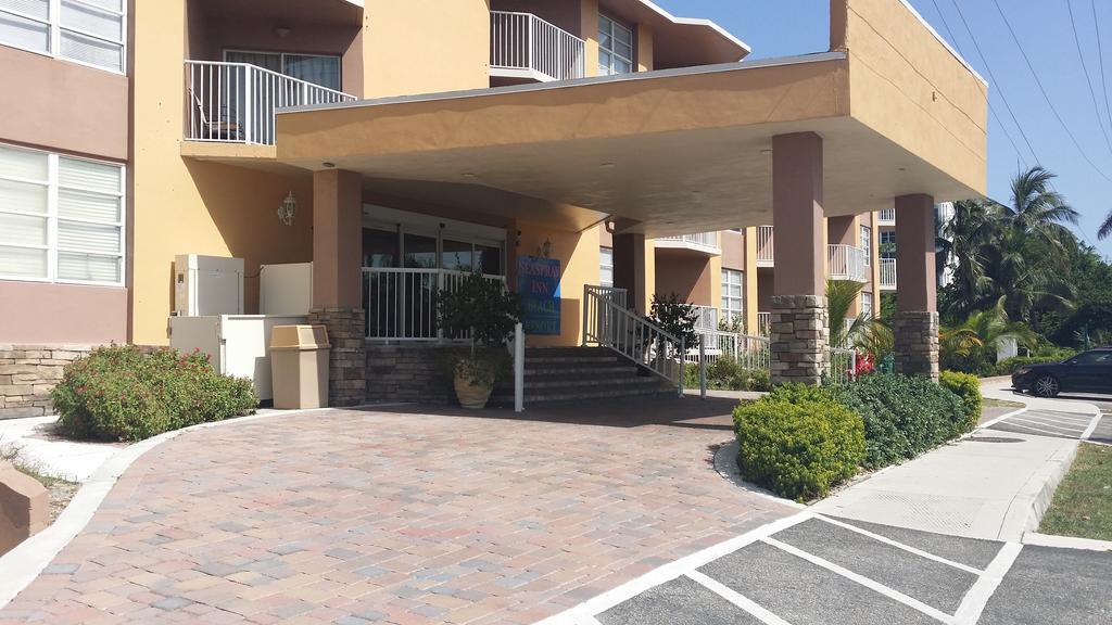 Seaspray Inn Beach Resort Палм Бийч Шорс Екстериор снимка