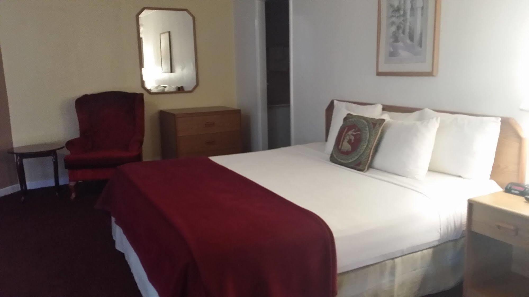 Seaspray Inn Beach Resort Палм Бийч Шорс Екстериор снимка